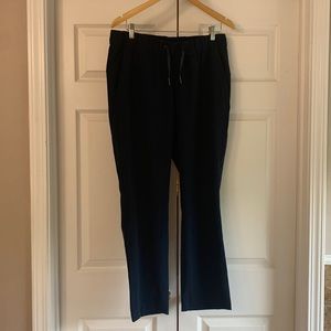 Lululemon On the Fly full length pant navy